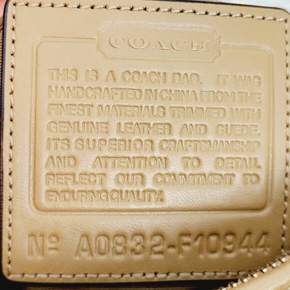 Vintage Y2K Coach Jacquard Small CC Logo Tan Suede Bottom Crossbody Purse - Picture 9 of 10